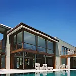 Gennadi Seaside Resort